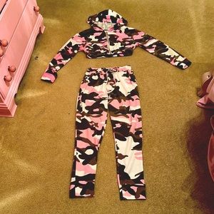 Fashion Nova Crop Top Sweatsuit